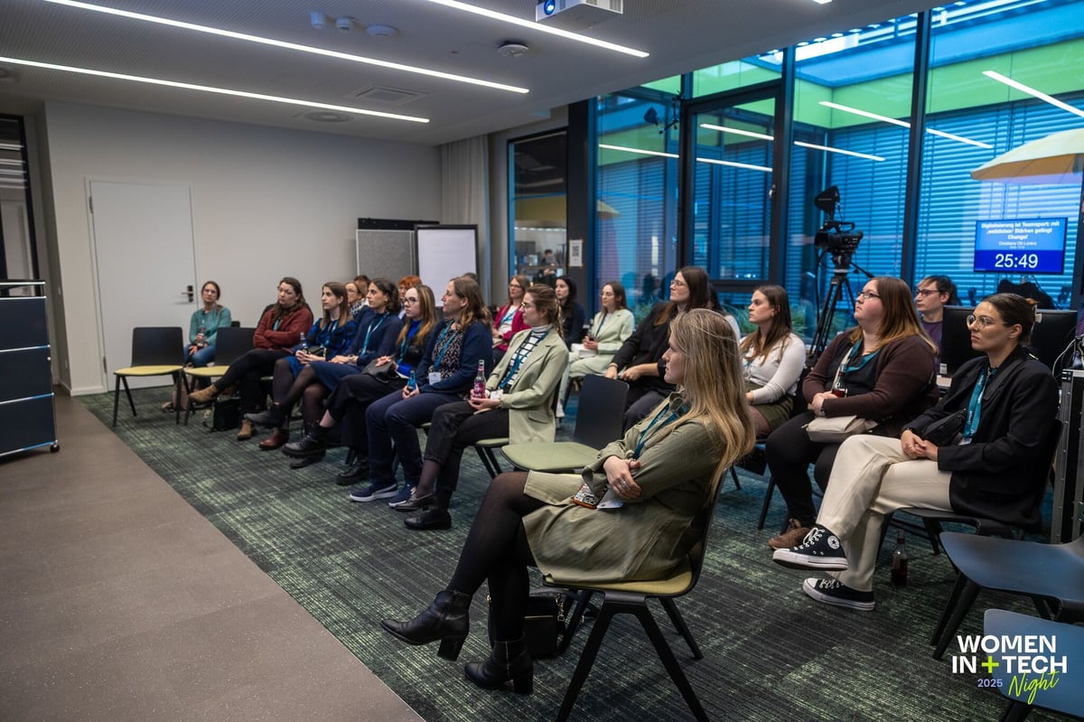 Women In Tech Night 2025 Medialine Team im Raum
